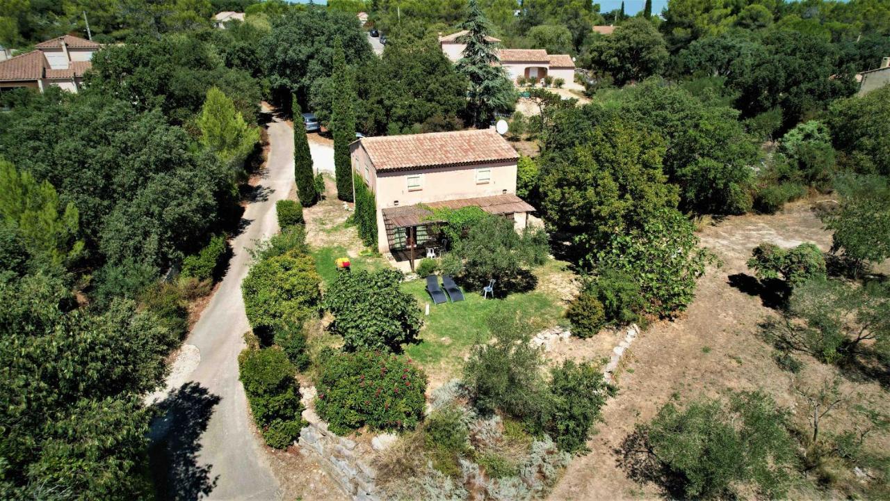 Charmant Mazet Nîmes Exterior photo